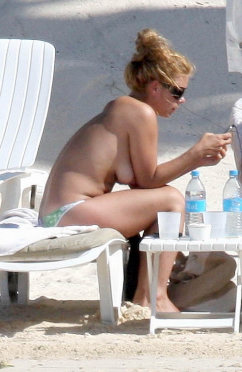 billie_piper_melle_topless3