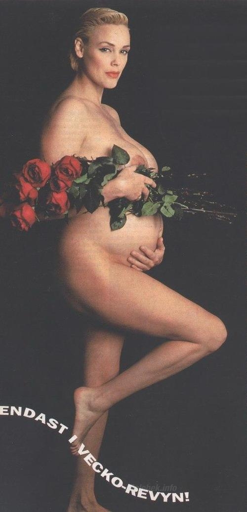 Brigitte Nielsen meztelen terhes celeb 2