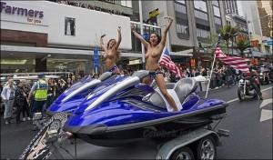 Chelsea Charms topless parade -5- celeb-kepek.info