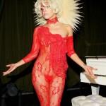 Lady Gaga nude in red -7- celeb-kepek.info