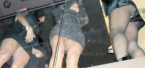 Kardashian panty upskirt Kim,Khloé