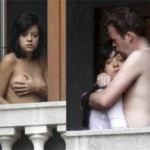 Lily Allen topless on a balcony in Venice - Oct 15 -4- celeb-kepek.info