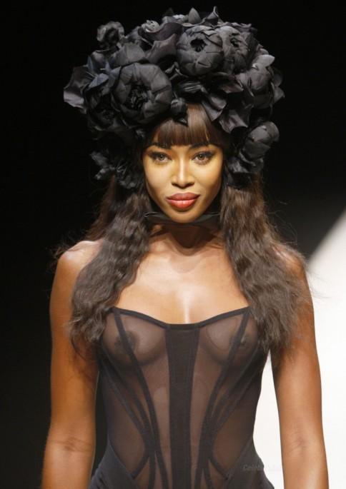 Naomi Campbell See Through With Nipples -1- celeb-kepek.info