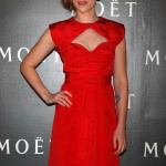 Scarlett Johansson in red -1- celeb-kepek.info