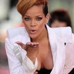 Rihanna melle kivillant -4-