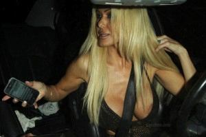 Shauna Sand nipple slip -4-