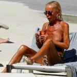 Donatella Versace topless -3-
