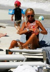 Donatella Versace topless -5-