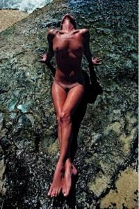 Kate Moss meztelenül -1-