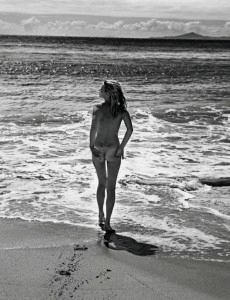 Kate Moss meztelenül -2-