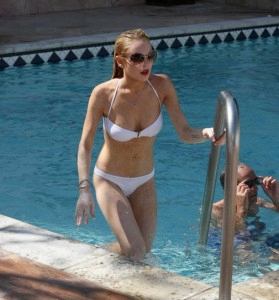 Lindsay Lohan cameltoe