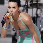 Katy Perry bugyivillantása a Time Squaren -4-