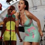 Katy Perry bugyivillantása a Time Squaren -6-
