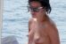 Lily Allen topless napozása