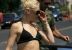 Gwen Stefani szexi hasát tette közszemlére