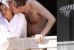 Lily Allen topless az erkélyen